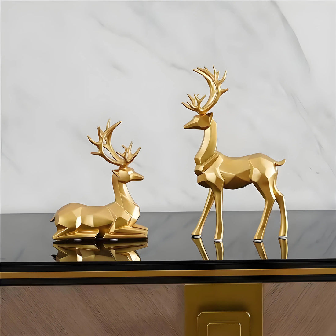 2pcs Christmas Reindeer Figurines